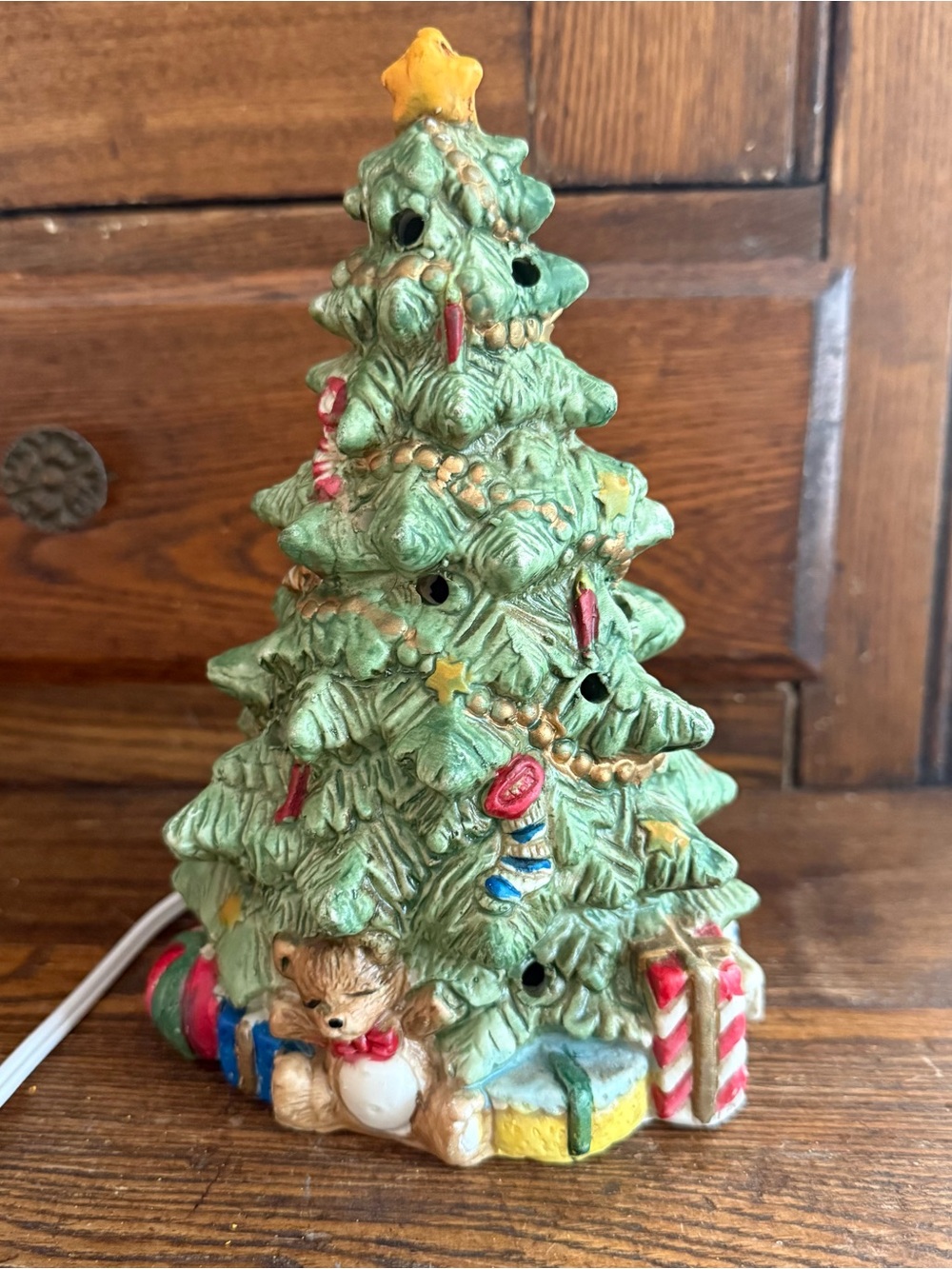 VTG Christmas Ceramic Lighted Tree 7in Length Beautiful decorated Tree